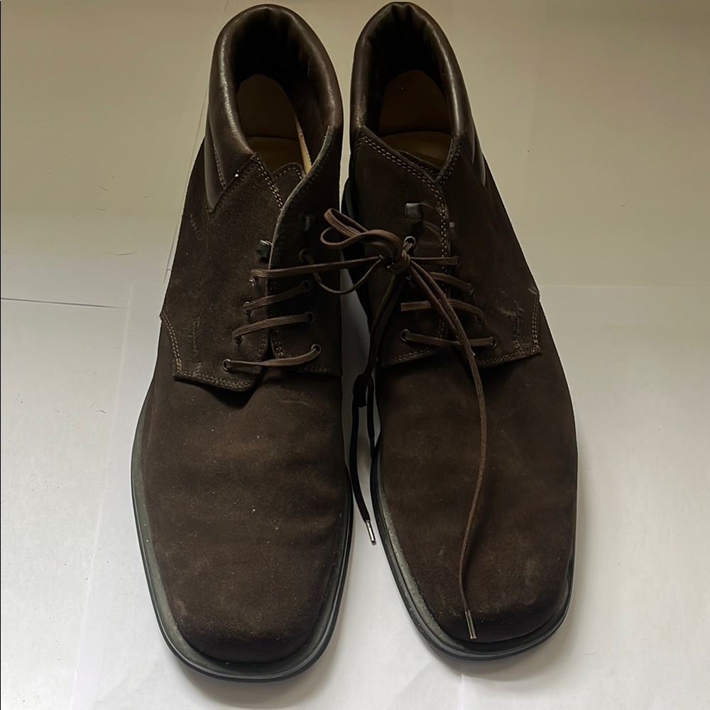Salvatore Ferragamo Brown Chukka Boots Suede Lace-Up